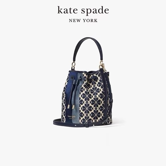 KATE SPADE NEW YORK Flower Jacquard Stripe Bucket bag blue - Picture 6 of 10